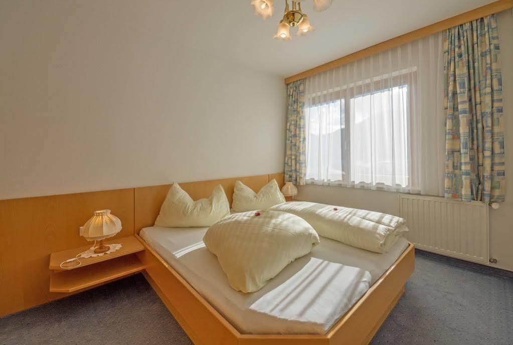 Haus Schluder - Familie Stanitzer Hotel Weissensee Bagian luar foto